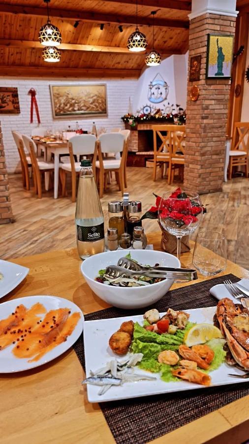 Hotel Dollari Kryemedhej Экстерьер фото